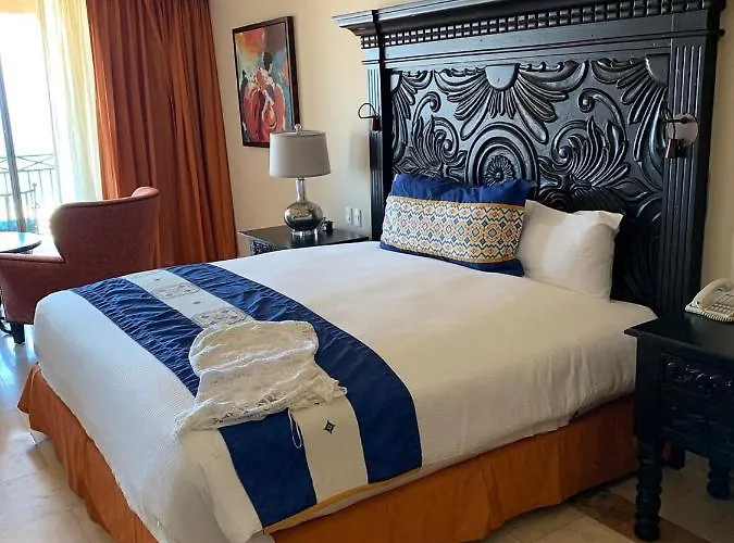 At Pueblo Bonito Sunset And 5* Cabo San Lucas